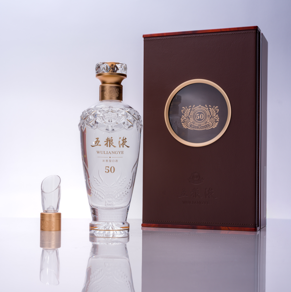 五粮液 経典50年 52度 500ml 中国白酒 濃香型 高級酒 正規品 ギフト箱付