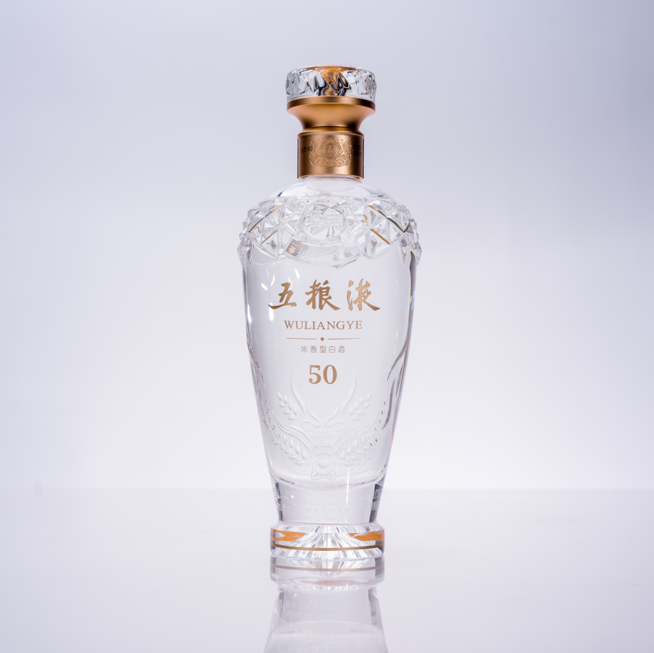 五粮液 経典50年 52度 500ml 中国白酒 濃香型 高級酒 正規品 ギフト箱付