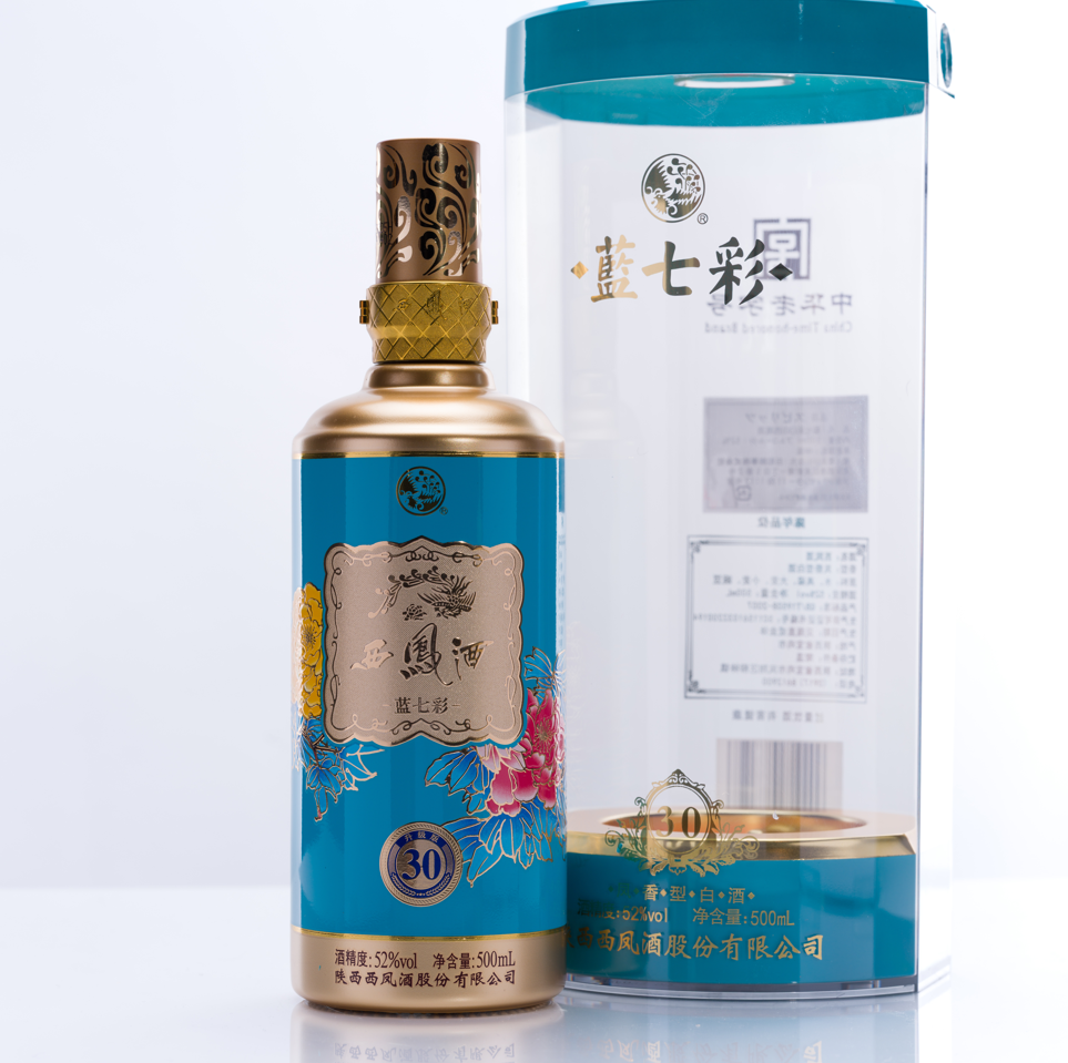 藍七彩 西鳳酒 30年 52度 500ml 中国白酒 鳳香型 高級酒 ギフト箱付 正規品